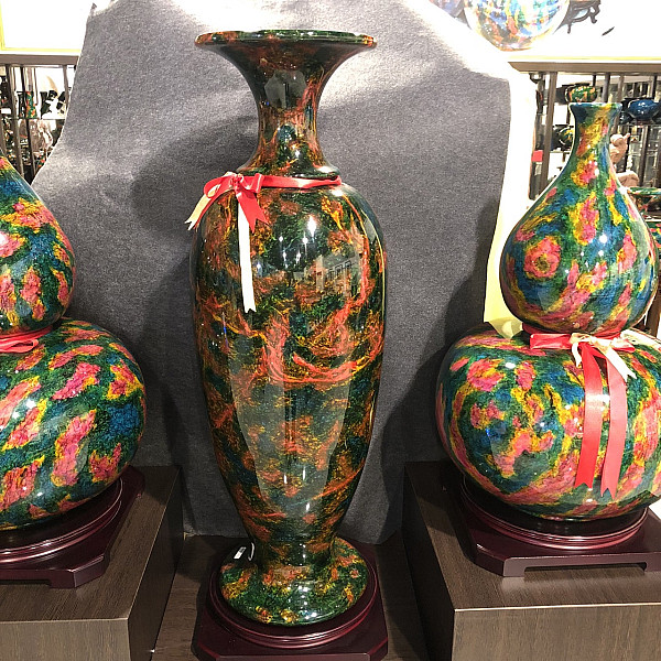 七彩藝石花瓶      貴人